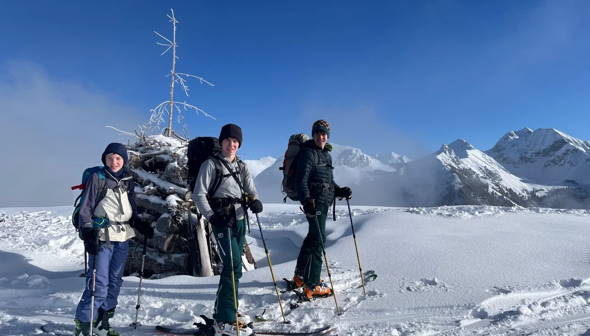 Winterhütte der Jugendgruppe Janual 2025 | © Copyright: DAV Sektion Isny