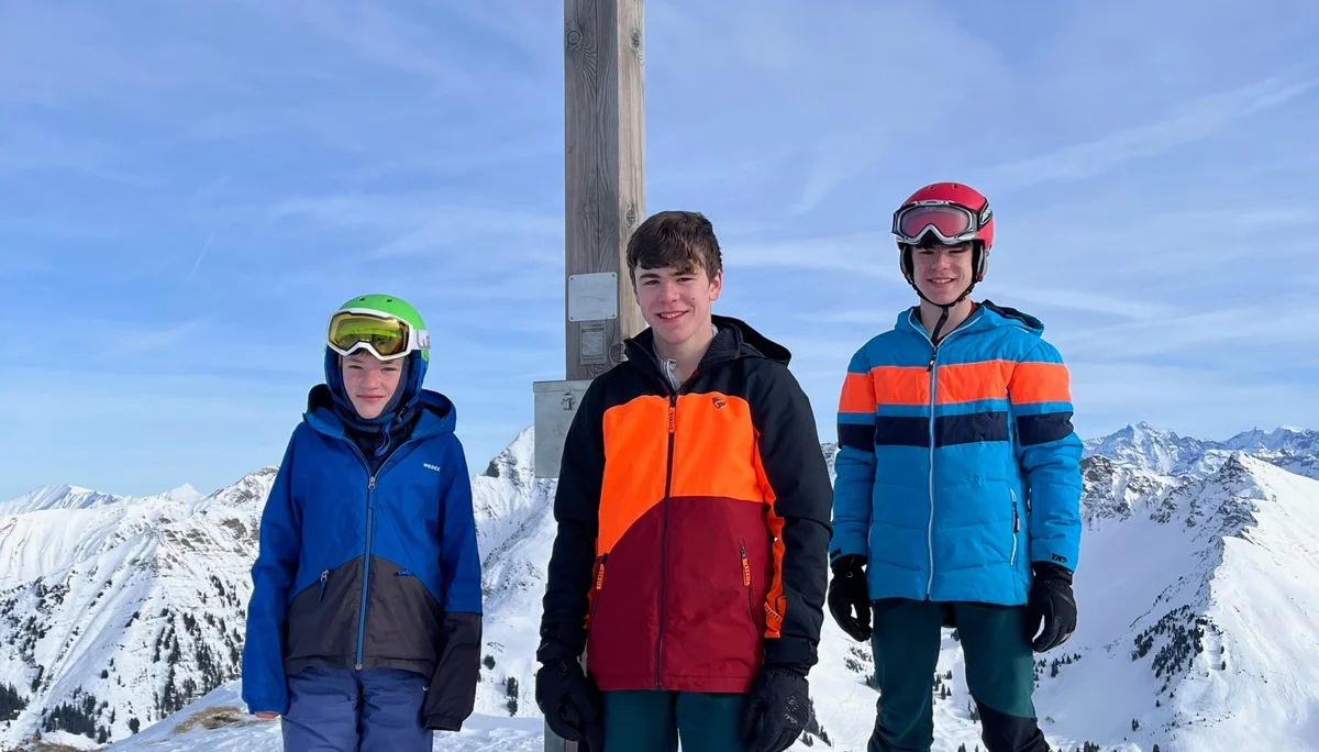 Winterhütte der Jugendgruppe Janual 2025 | © Copyright: DAV Sektion Isny