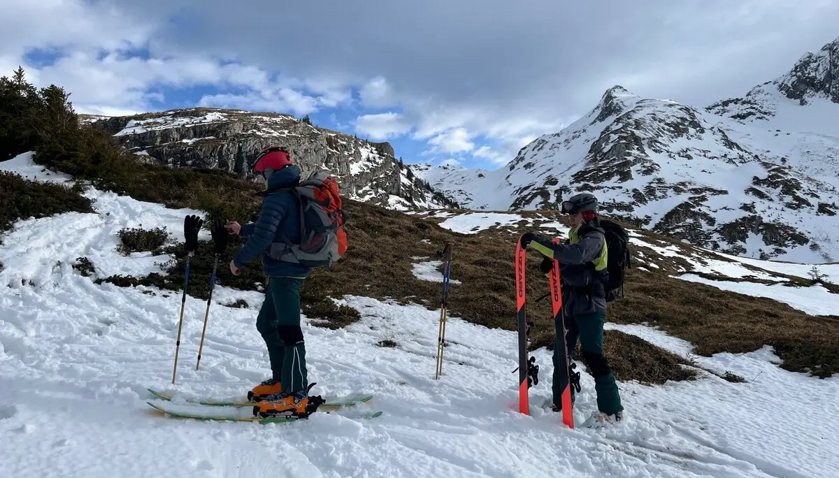 Winterhütte der Jugendgruppe Janual 2025 | © Copyright: DAV Sektion Isny