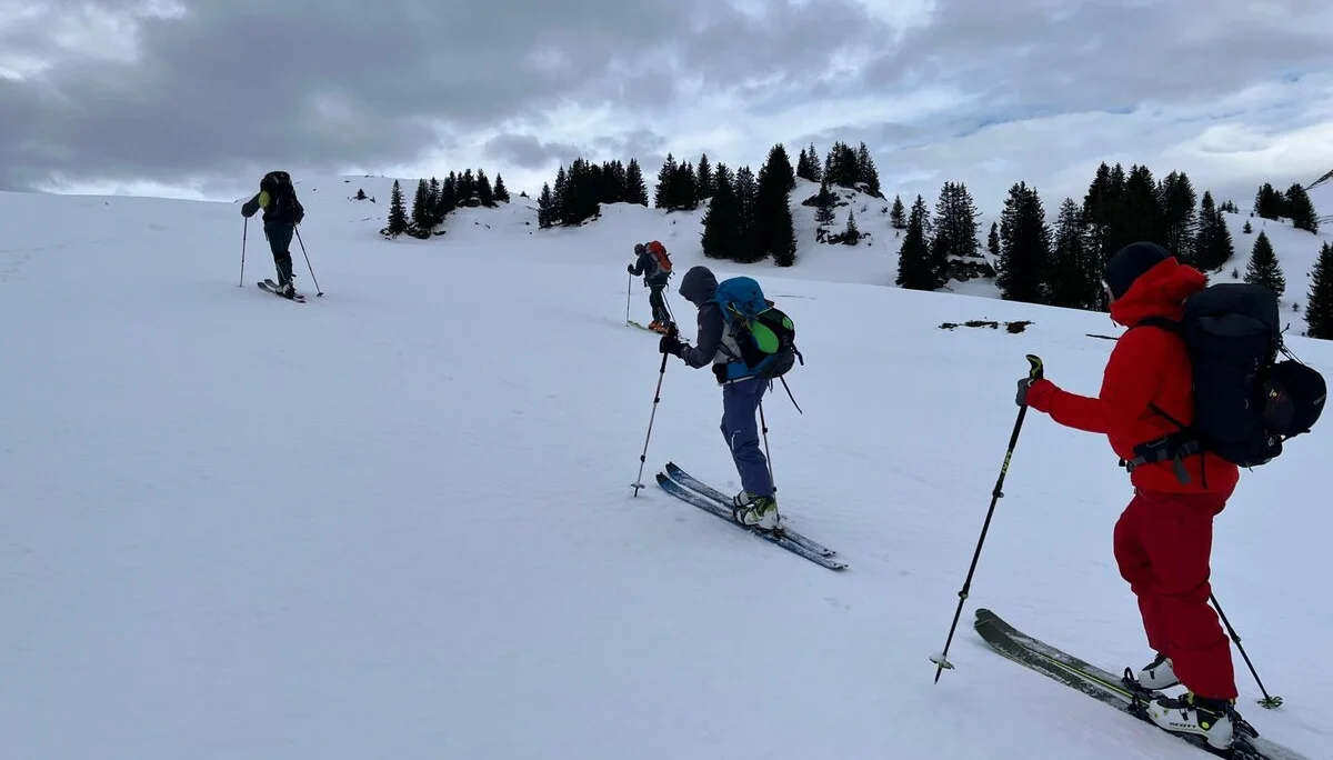Winterhütte der Jugendgruppe Janual 2025 | © Copyright: DAV Sektion Isny