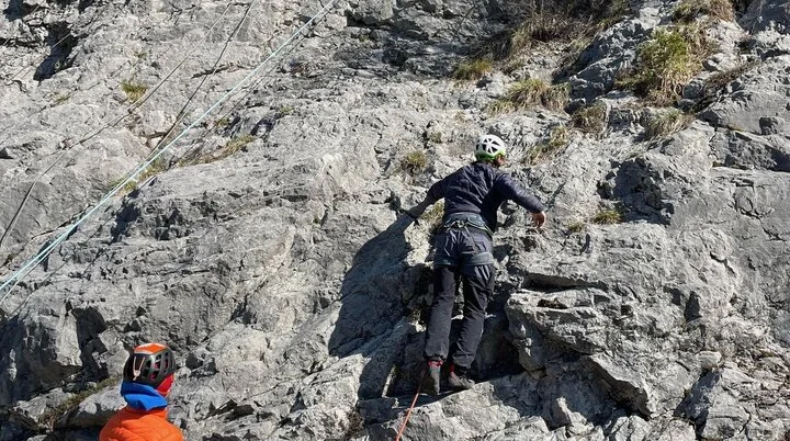 2025-04-06 An den Fels (und ins Wasser)! | © Copyright: DAV Sektion Isny