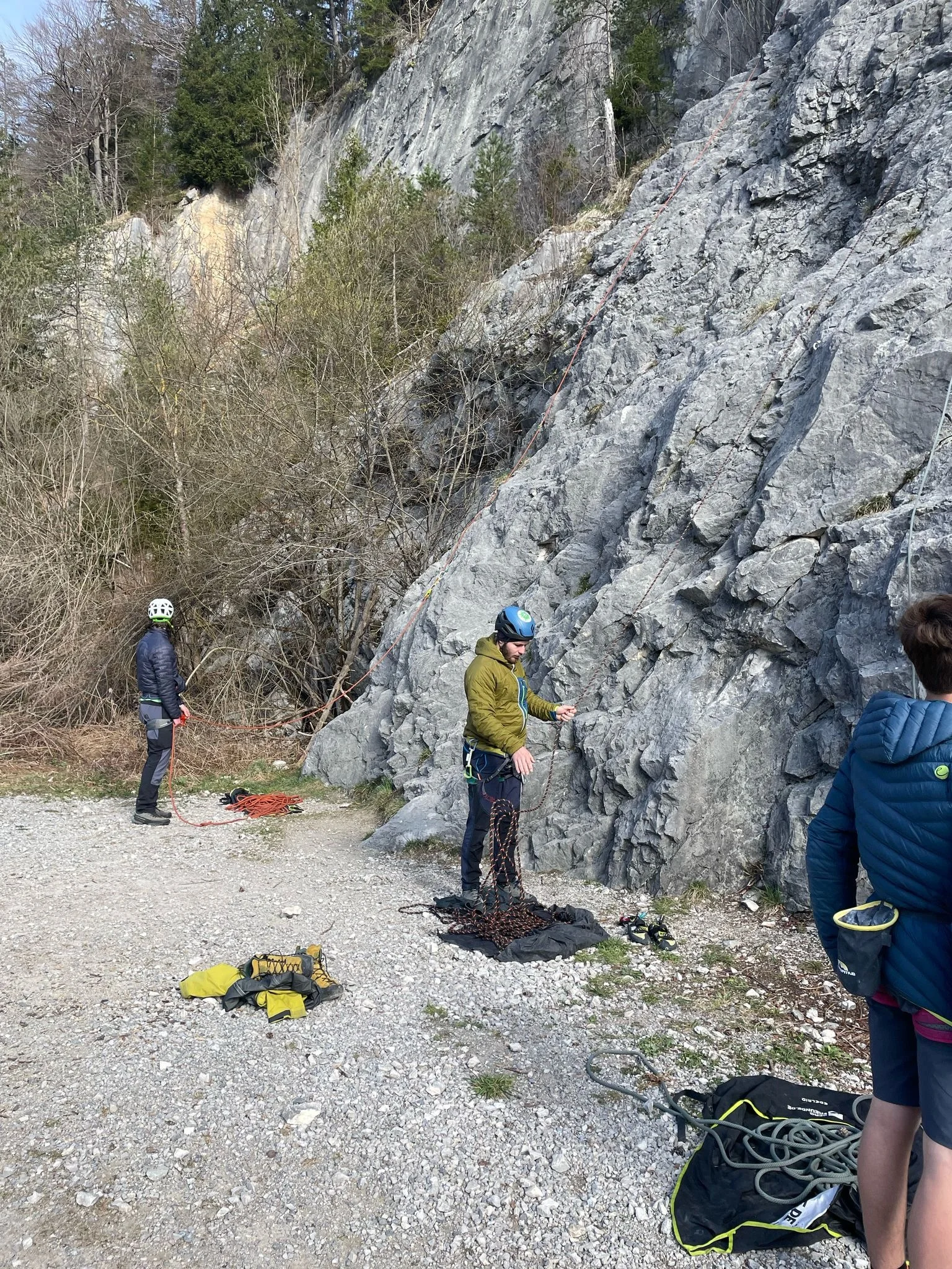 2025-04-06 An den Fels (und ins Wasser)! | © Copyright: DAV Sektion Isny